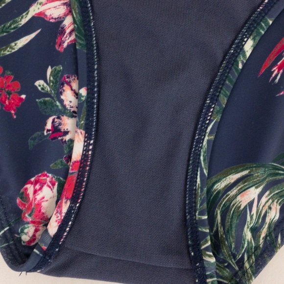 Roxy • Arizona Dream One Piece Swimsuit - Picture 9 of 10